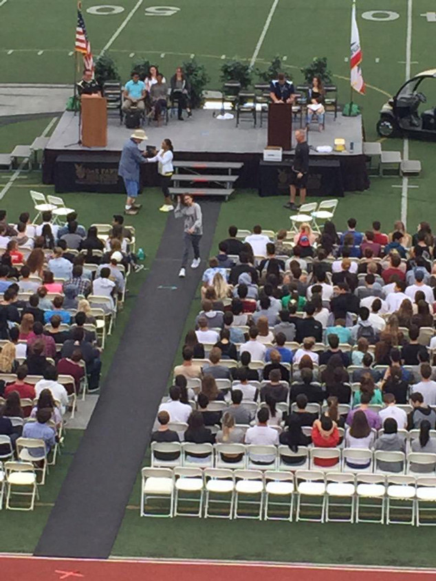 Zendaya And Gabby Douglas Graduate High School As Taylor Swift Jokes She S Not Crying You Are See The Pics E Online